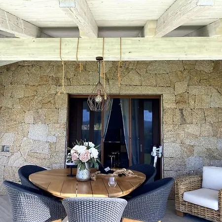 Con Piscina Privata Vista Tavolara * Танаунелла