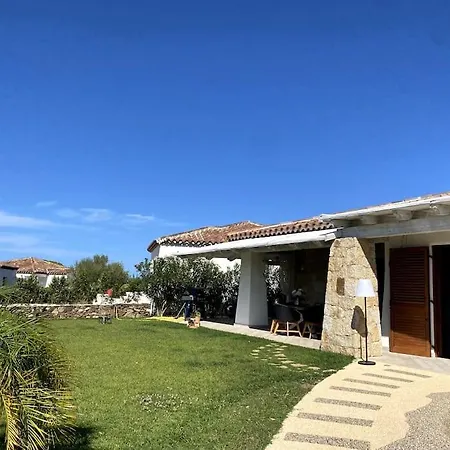 Вилла Con Piscina Privata Vista Tavolara