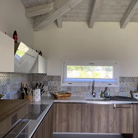Con Piscina Privata Vista Tavolara Вилла *